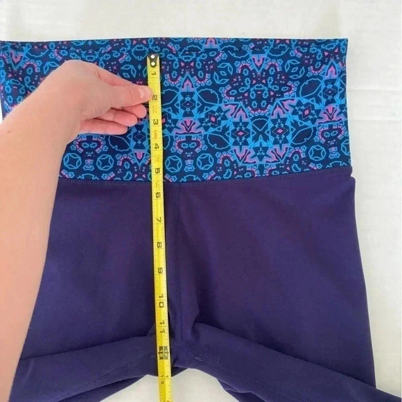 Fabletics Crop Leggings foldover Waistband Navy Small - Picture 4 of 7